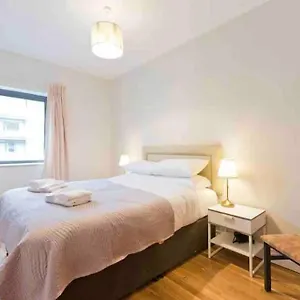 https://luxury-two-bedroom-apt-in.dublin-hotelsweb.com