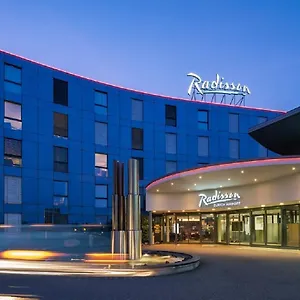 Radisson Zurich Airport רומלאנג